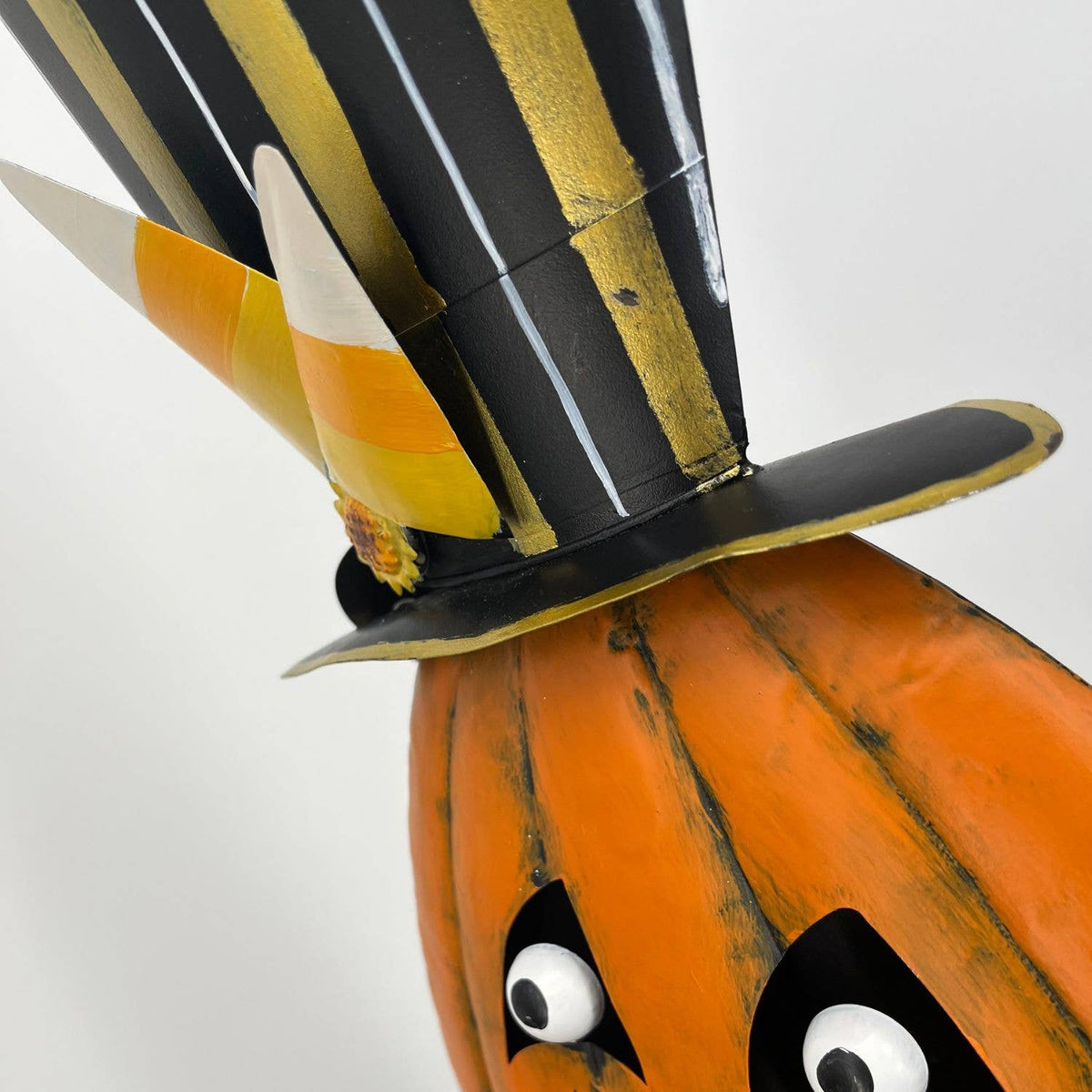 The Dapper Jack 19.25” Metal Top Hat Pumpkin