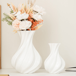 Nordic Sculpted Ceramic Vase - The Coral Palm LLC